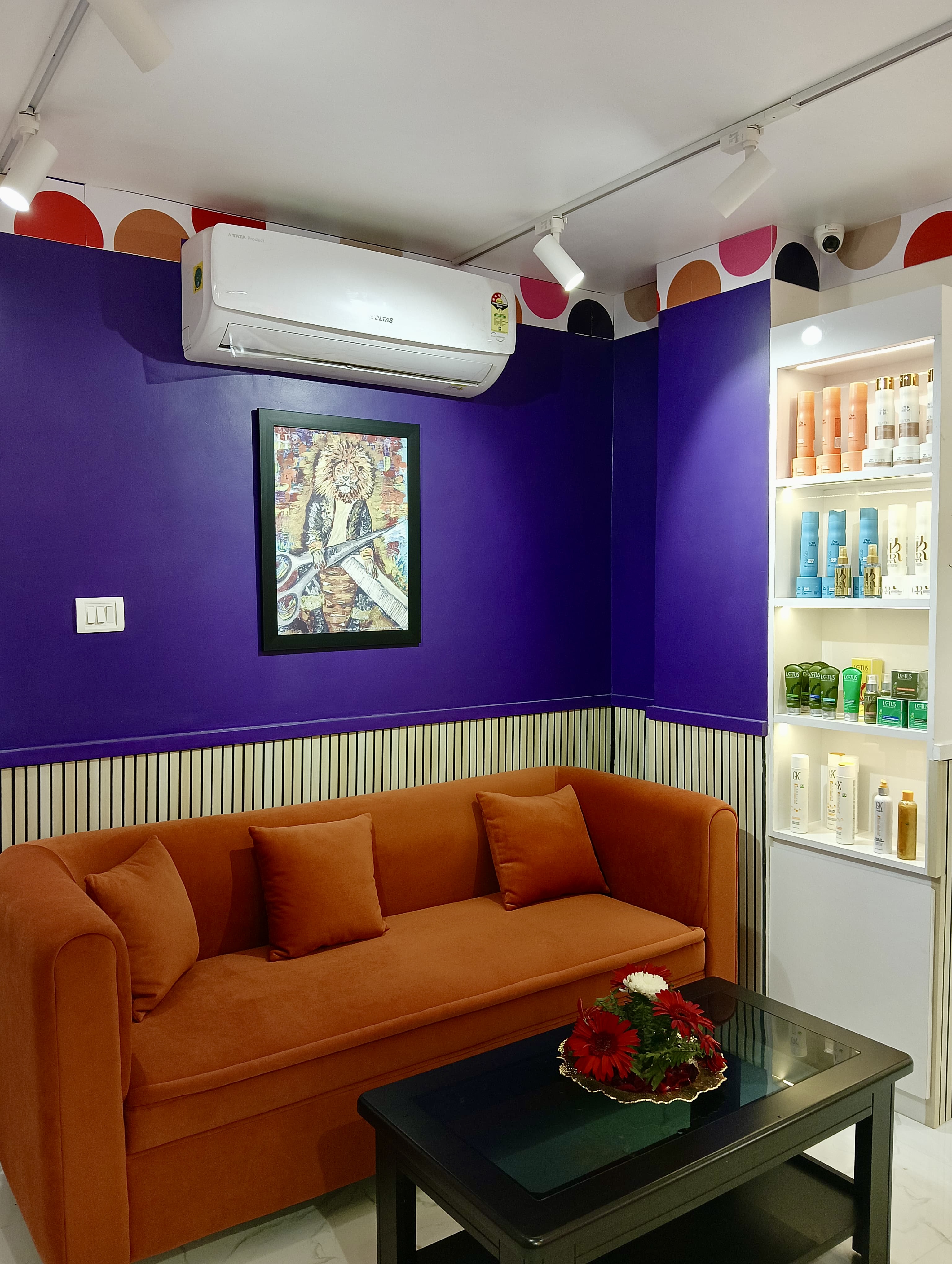 Salon Interior