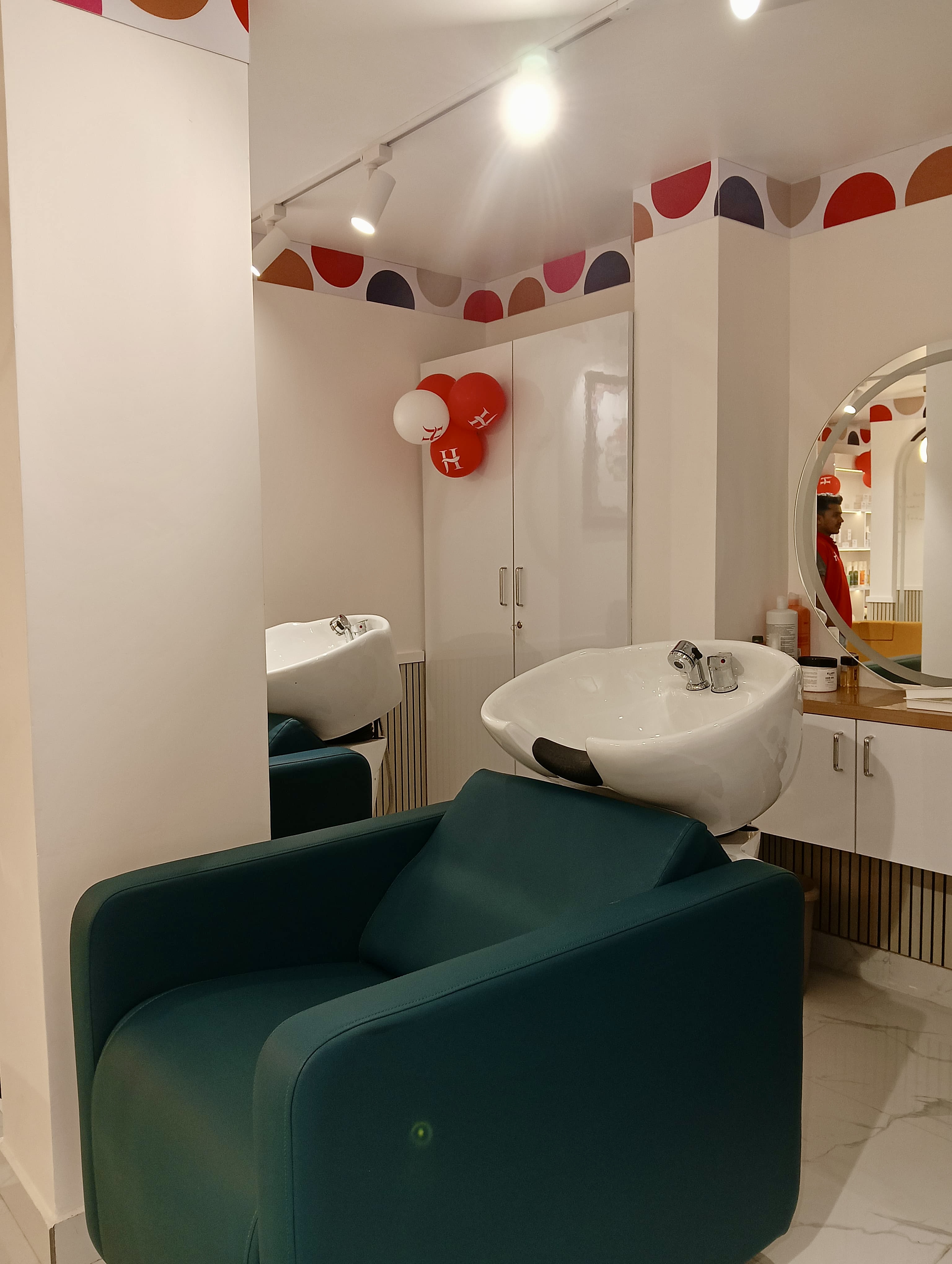 Salon Interior